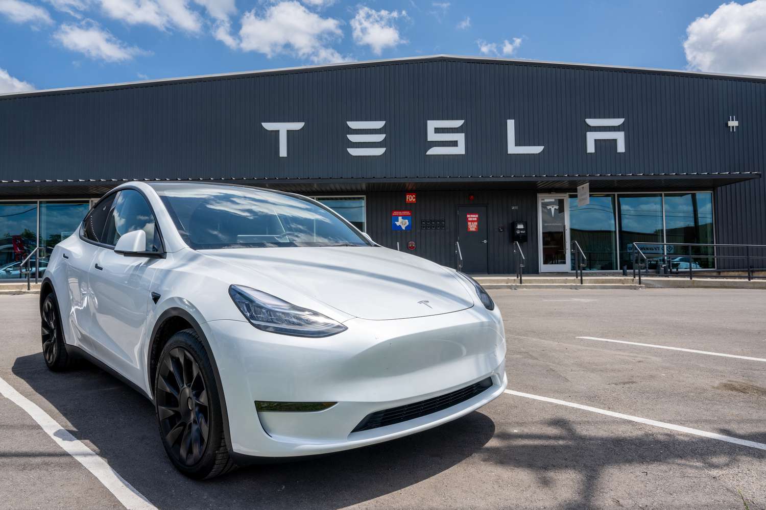 Tesla Recalls 1.6 Million Cars : New Age of Car Safety